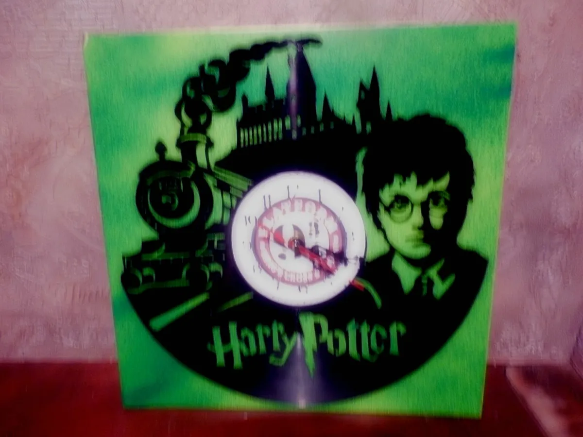 Framed Hand cut vinyl record and clocks - Image 4