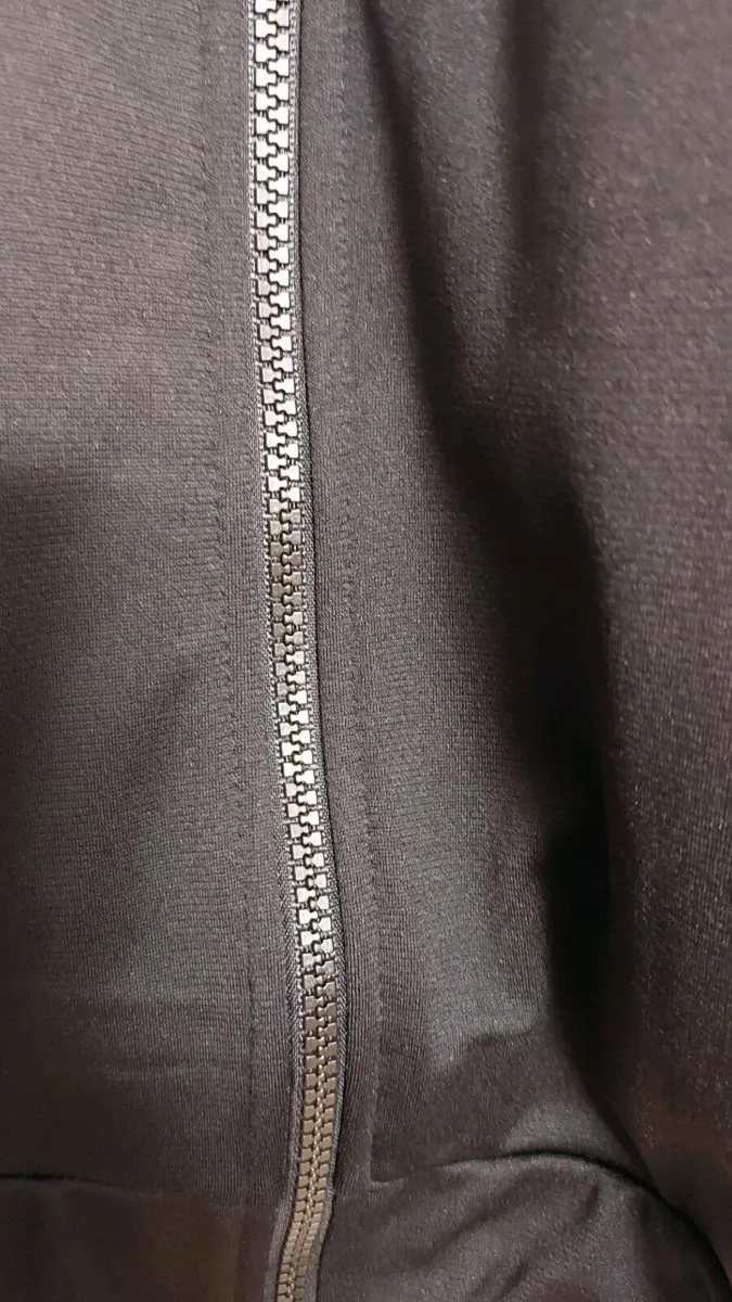 Under Armour zipped hoodie - new - Image 4