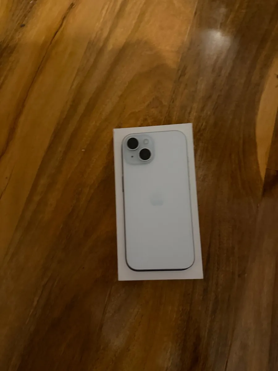IPhone 15 - Image 2