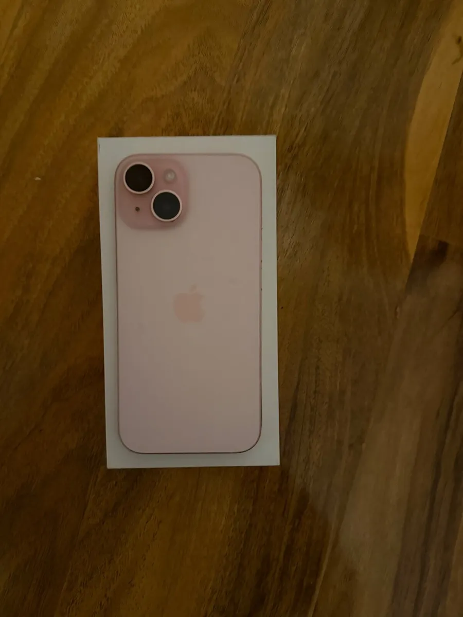 IPhone 15 - Image 1