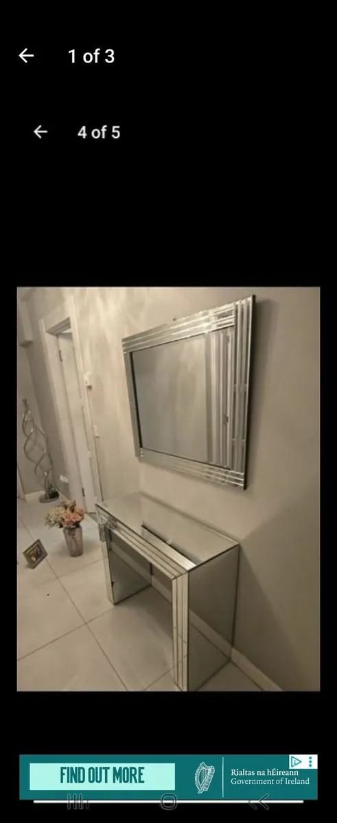 Console table and mirror - Image 3