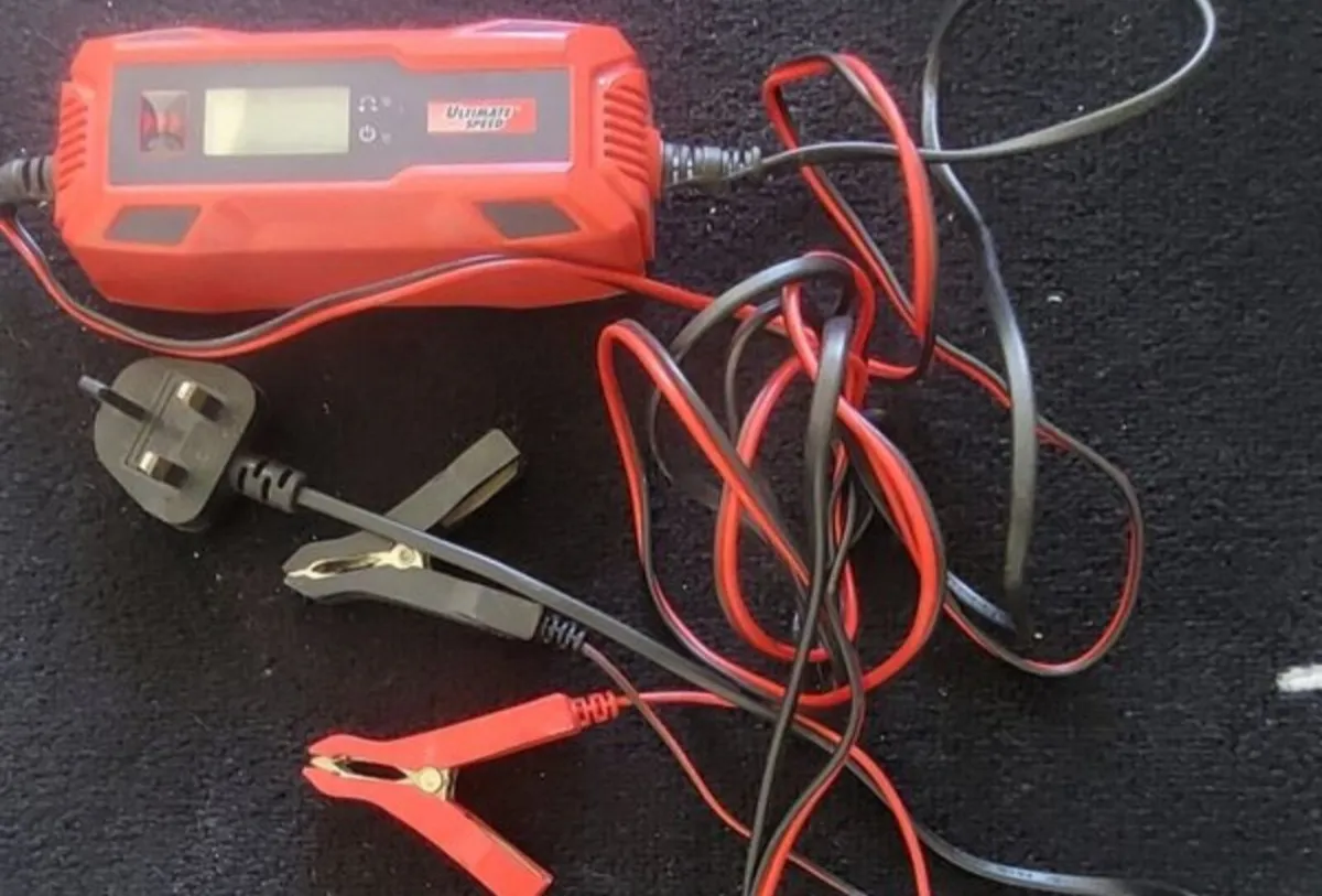 12v Charger - Image 3