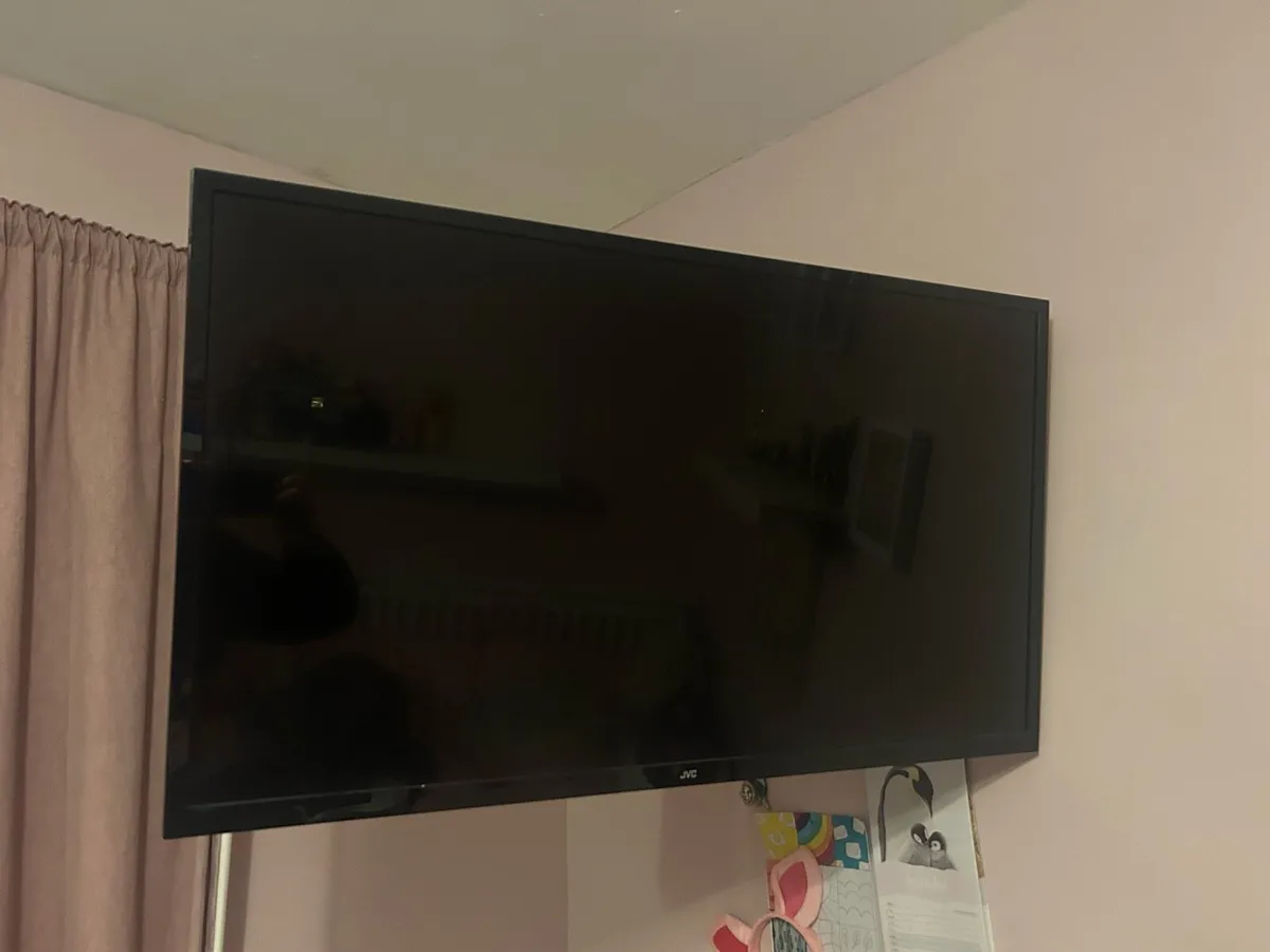 LG tv 40’’ inch - Image 1