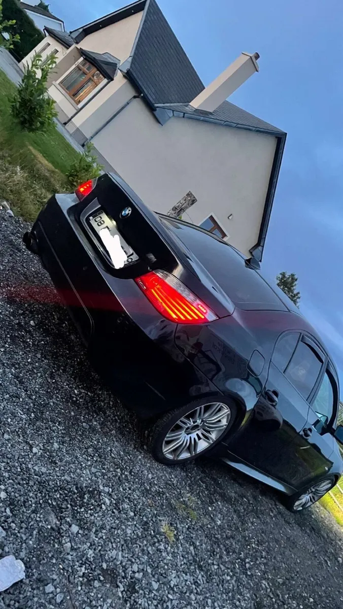 BMW 5-Series 2008 - Image 3