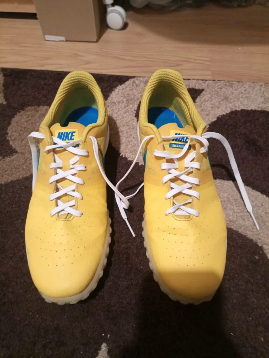 Golf Shoes - Image 1