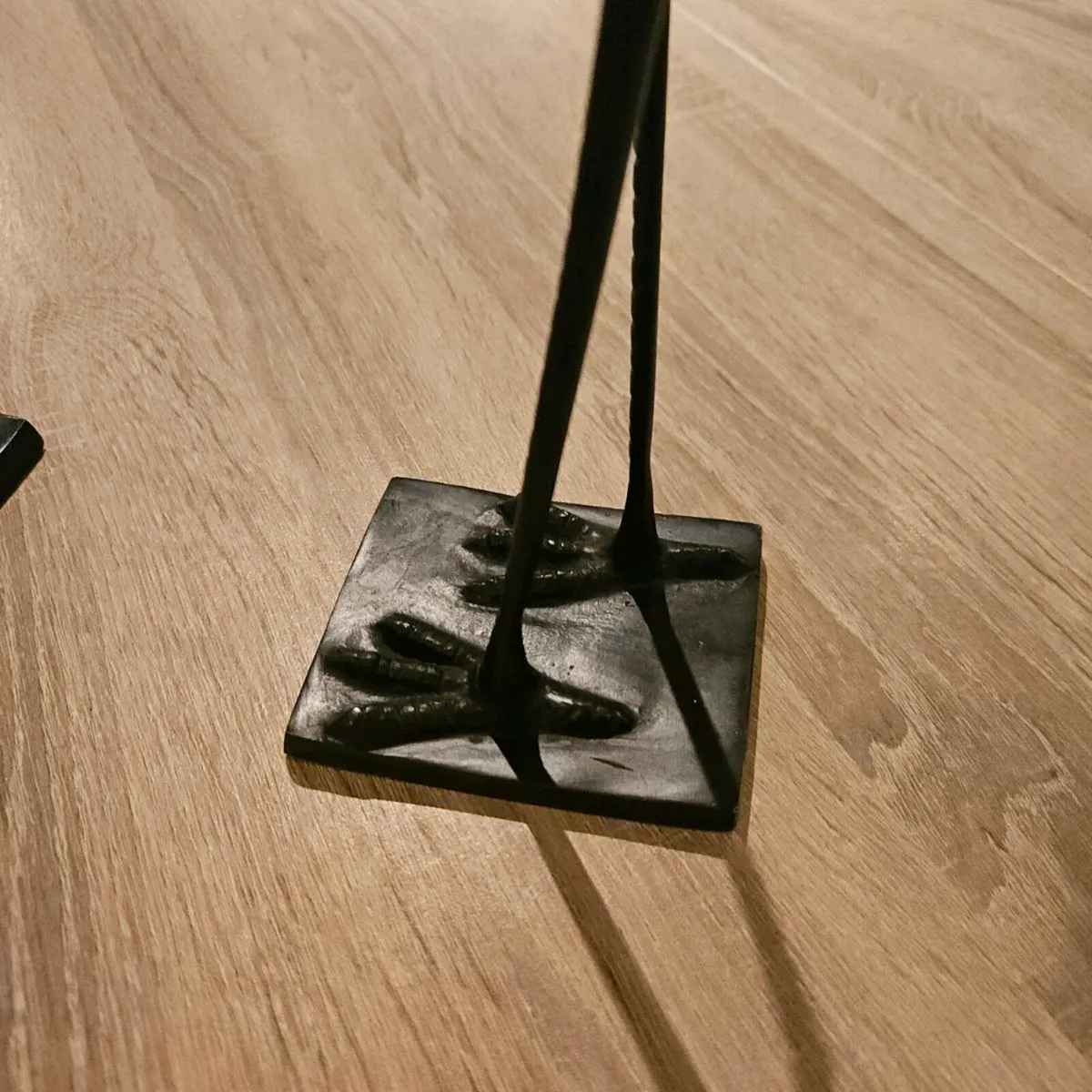 Bombay bronze cranes - Image 4