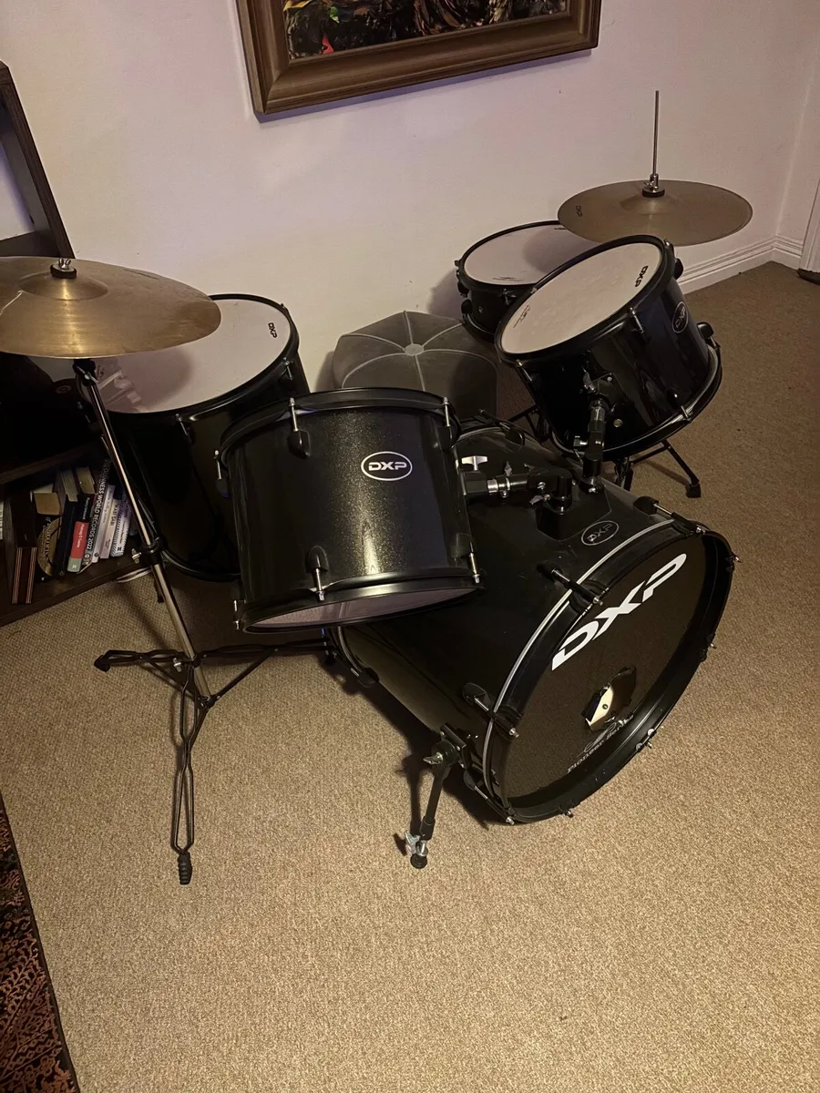 Drum kit - Image 1