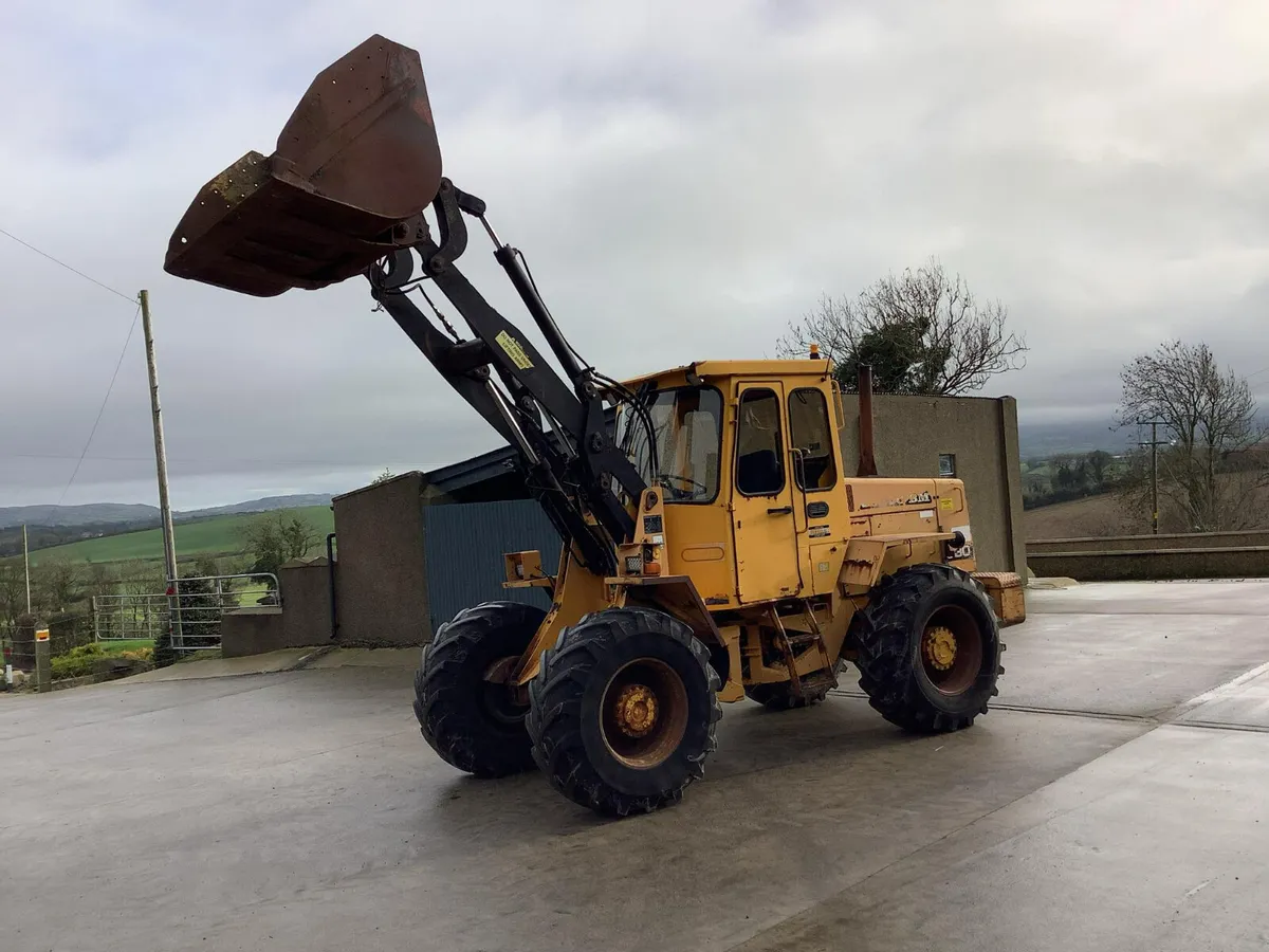 Volvo BM L30 Loading Shovel - Image 1