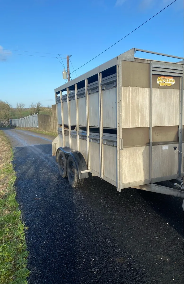 Cattle box - Image 2