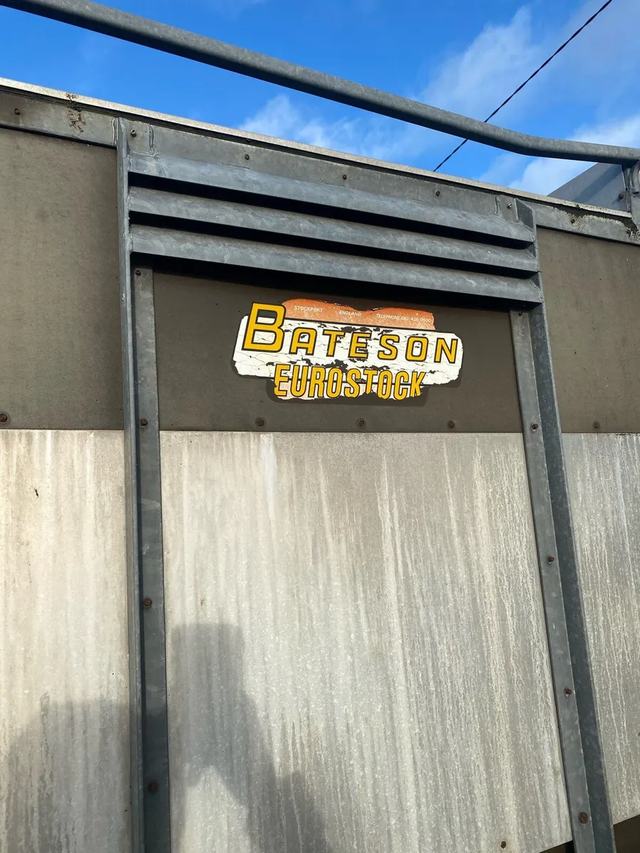 Cattle box - Image 4