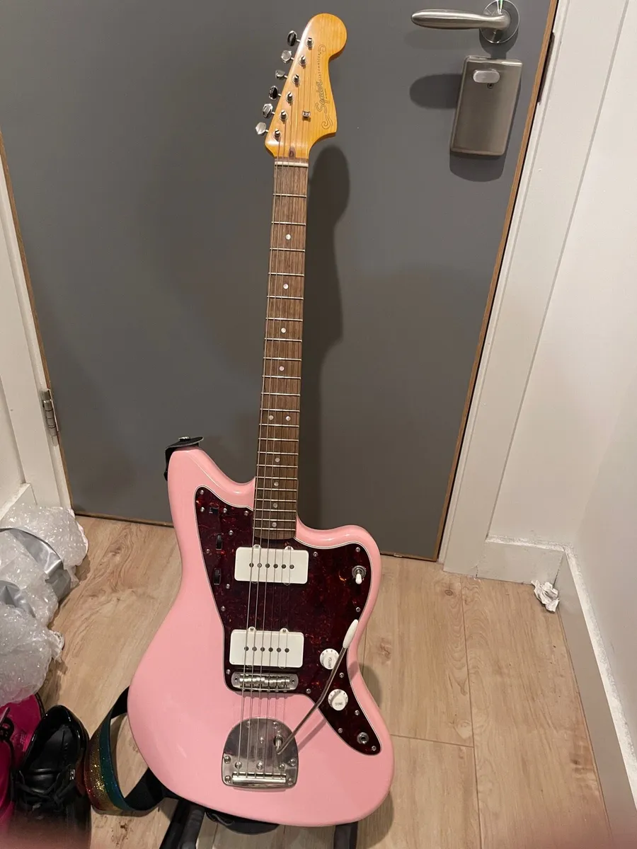 Shell Pink Squier Classic Vibe Jazzmaster guitar - Image 1