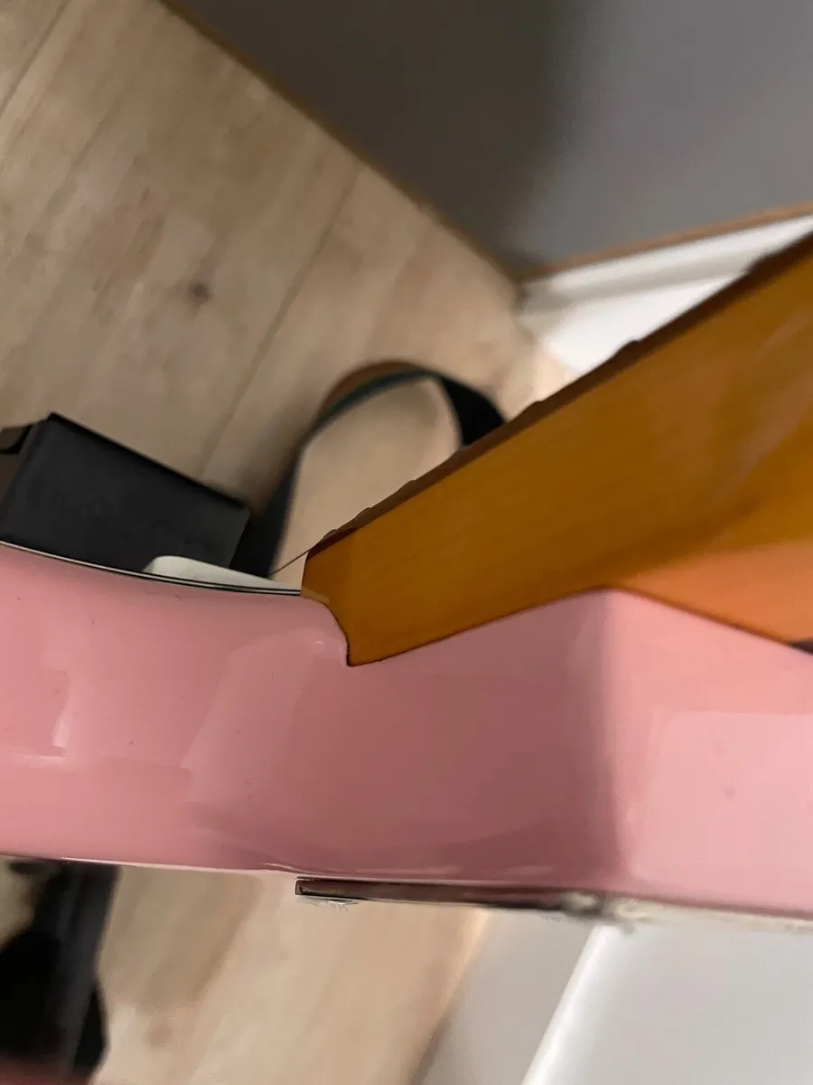 Shell Pink Squier Classic Vibe Jazzmaster guitar - Image 4