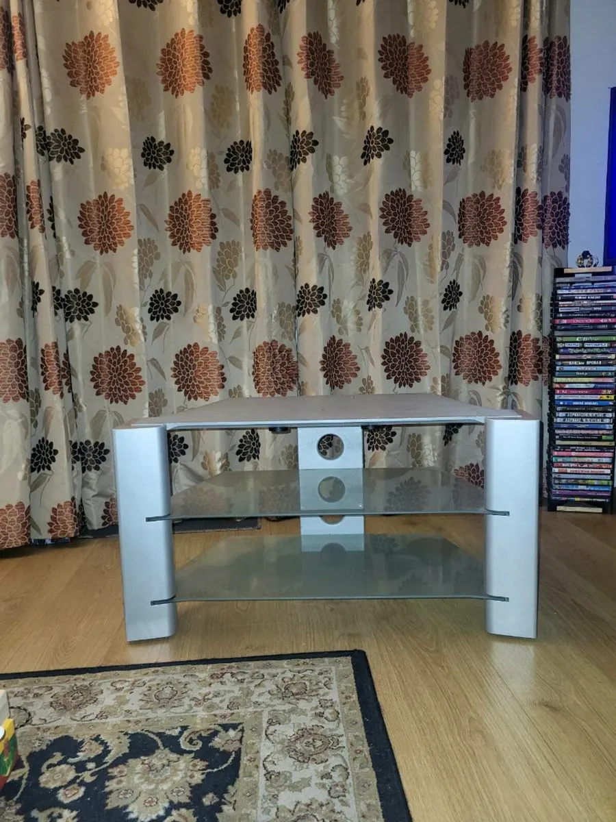 TV Stand - Image 2