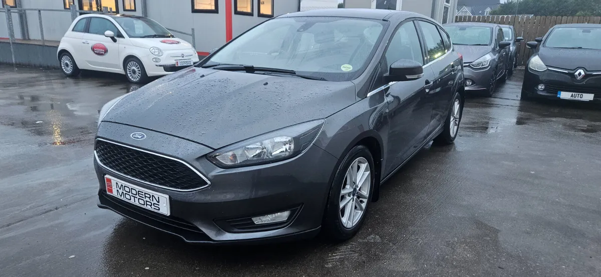 Ford Focus zetec eco 1.0 100bhp very low miles - Image 3