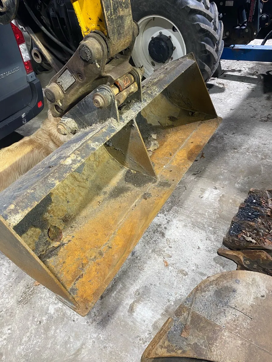 5ft grading bucket 45mm pin - Image 1