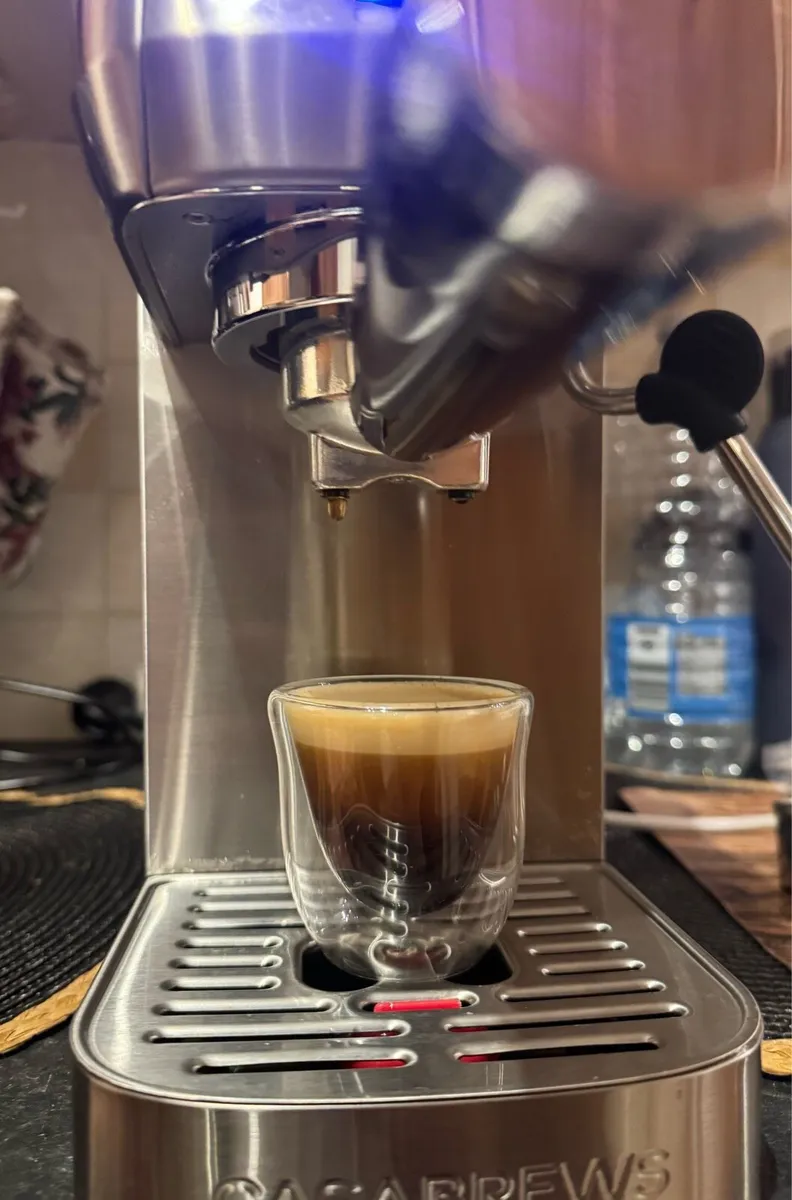 Casabrews bean to coffee cup coffee machine - Image 1