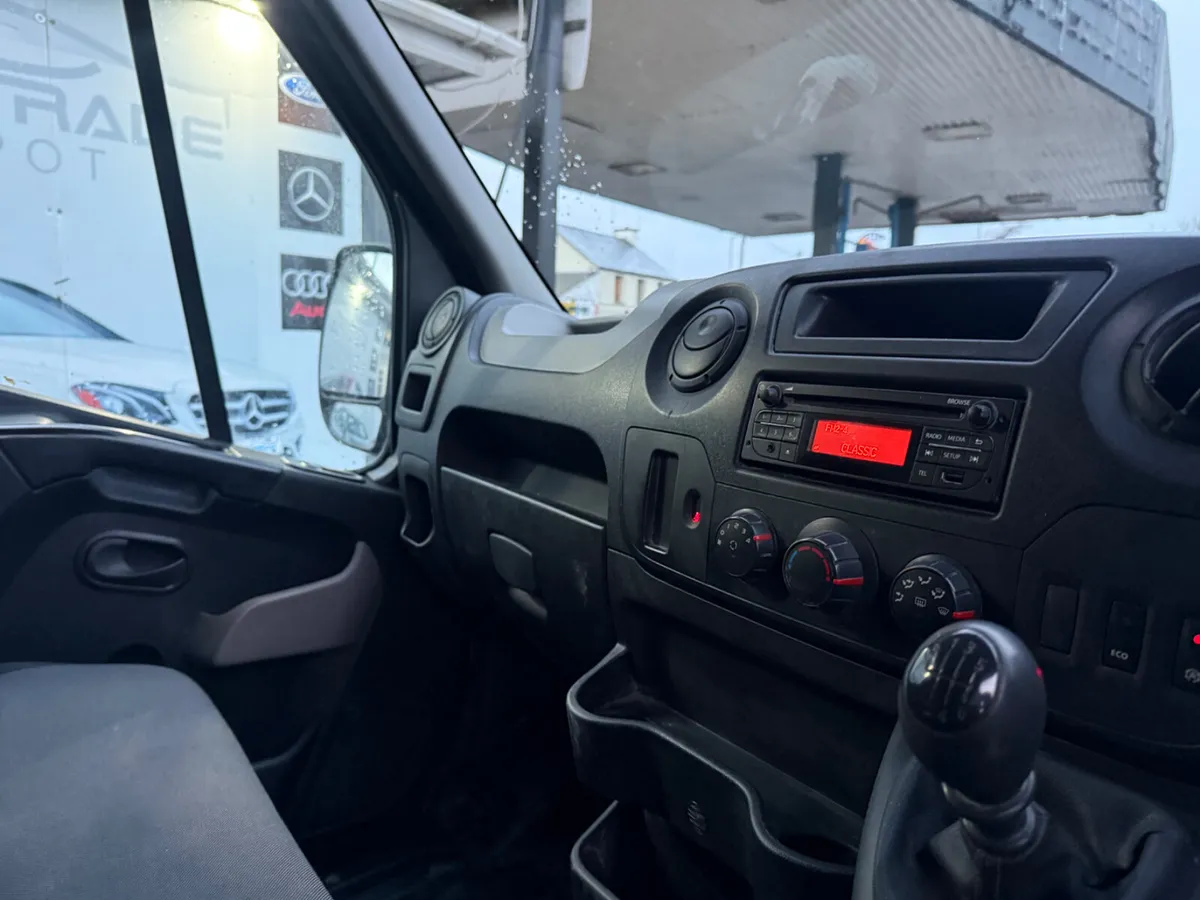 RENAULT MASTER MWB - Image 3