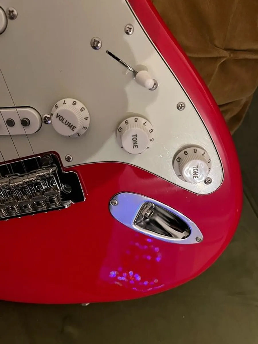 Fender Stratocaster Japan Hybrid ii Stratocaster in Modena Red - Image 1