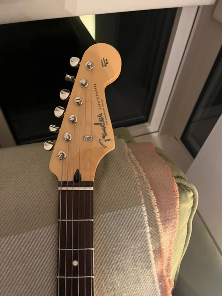 Fender Stratocaster Japan Hybrid ii Stratocaster in Modena Red - Image 4