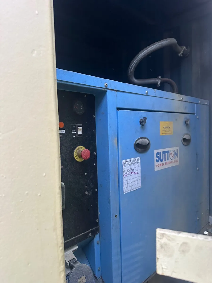 20ft welfare container with working generator - Image 3