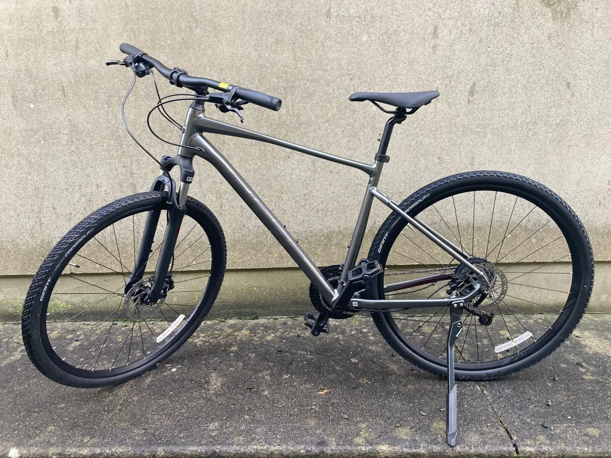 GIANT ROAM 2 - Image 1