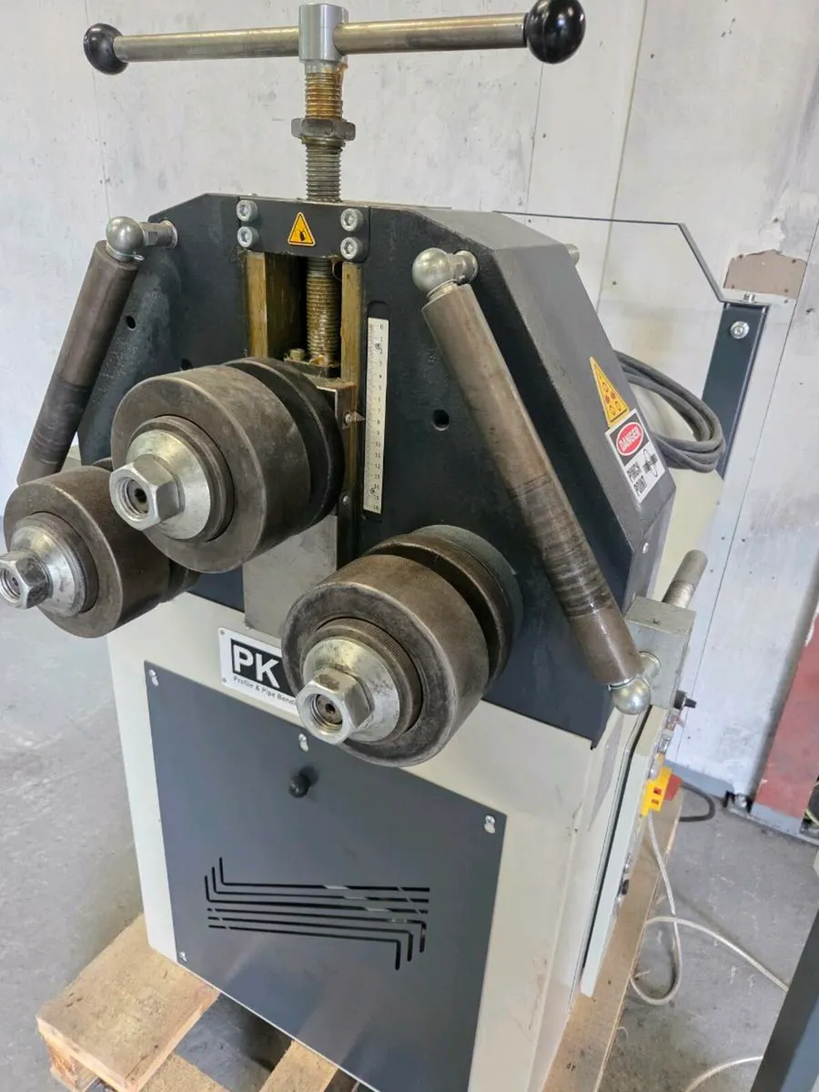 Sectional/ Ring roller - Image 2