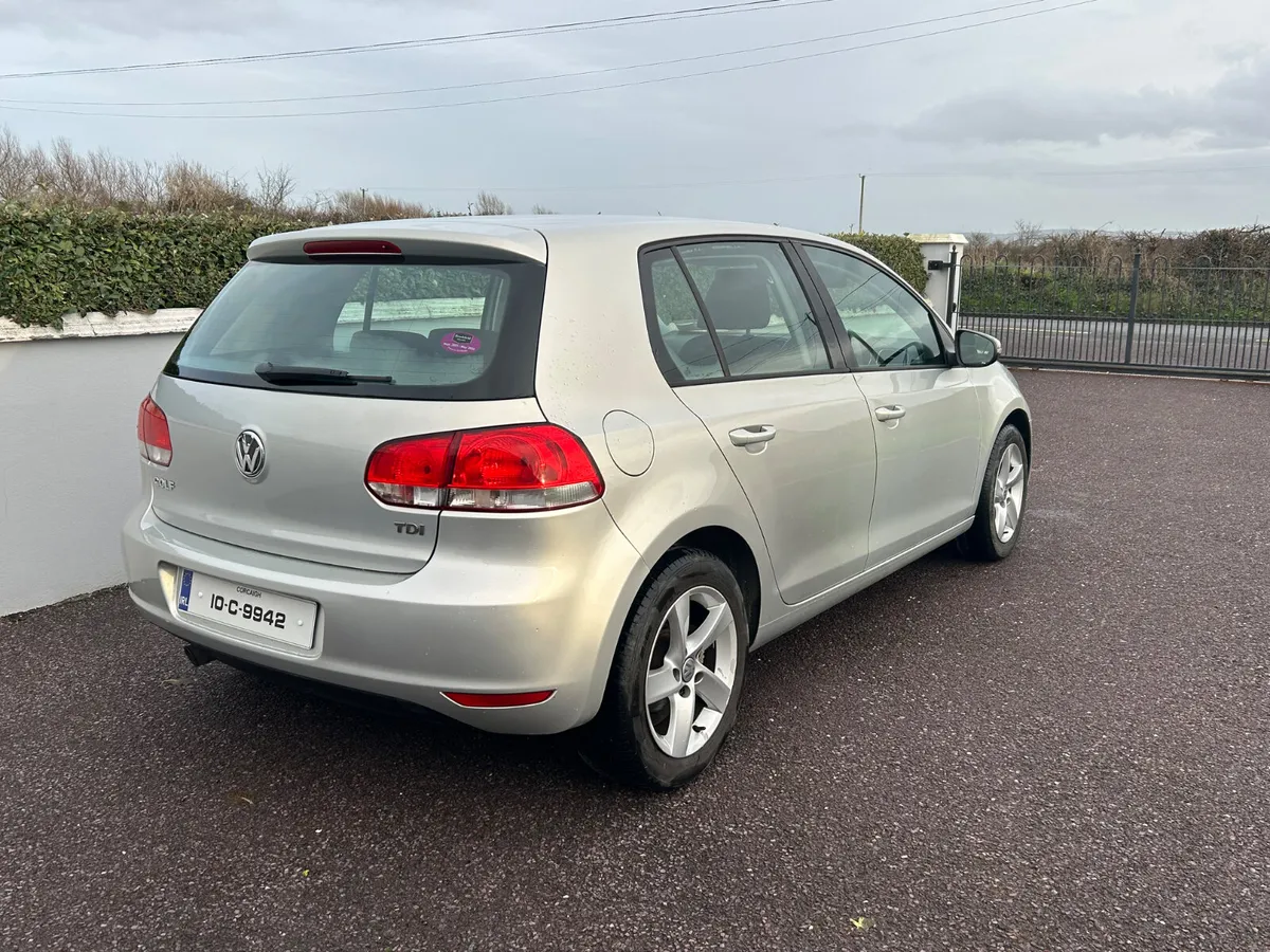 Volkswagen Golf 2010 LOW miles new NCT - Image 4