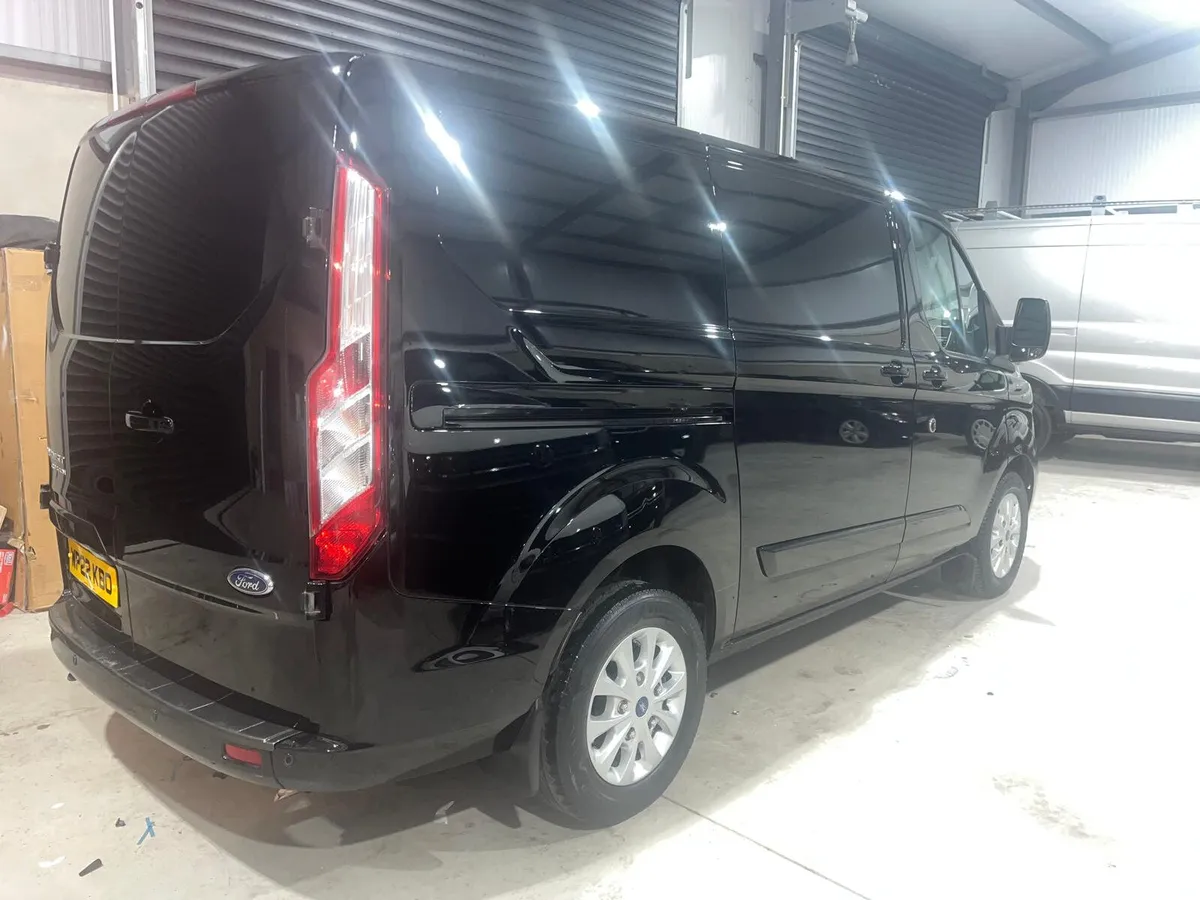 Ford Transit Custom 2022 (Twin sliding doors) - Image 2
