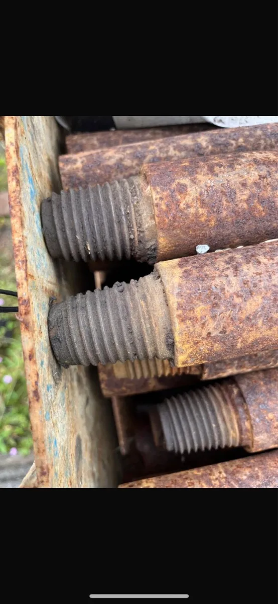 Pipe bursting rig - Image 4