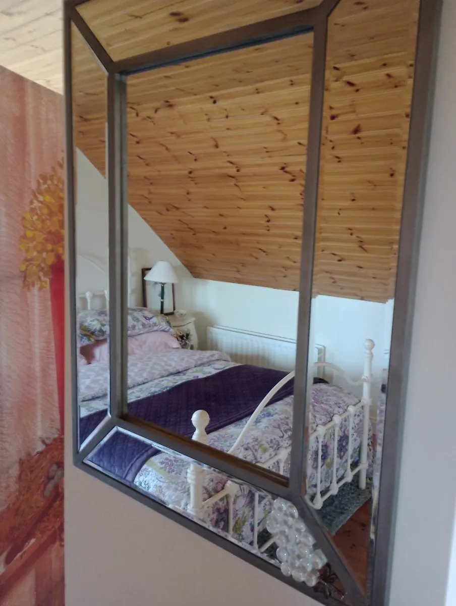 Beautiful mirror with dragonfly detail - Image 1