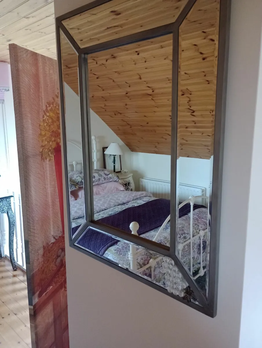 Beautiful mirror with dragonfly detail - Image 2