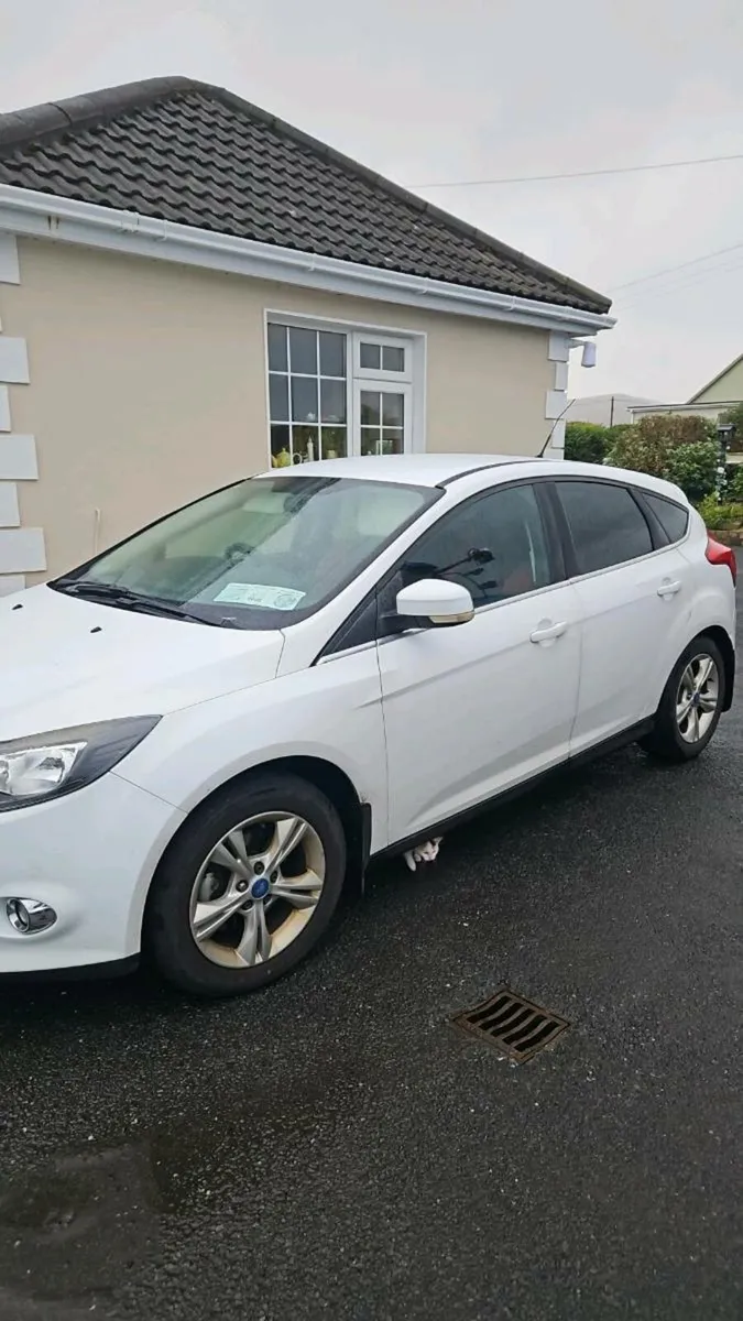 2011 Ford focus - Image 2