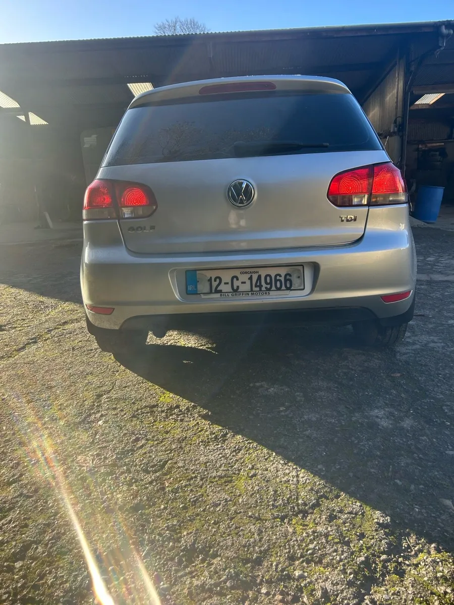 Volkswagen Golf - Image 4
