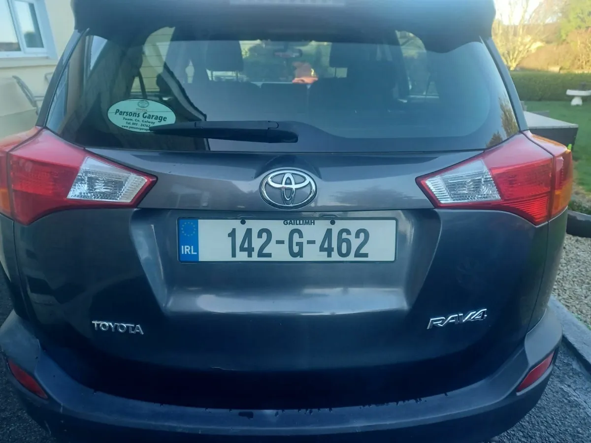 Toyota RAV4 2014 - Image 2