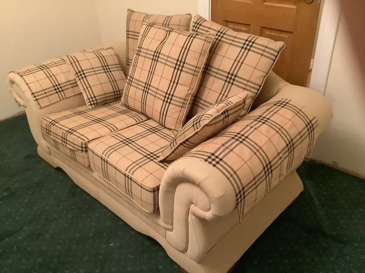 Sofa 2 seater - Image 3