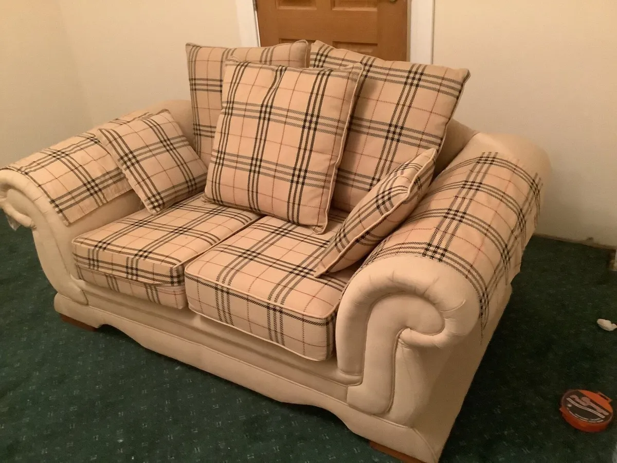 Sofa 2 seater - Image 4