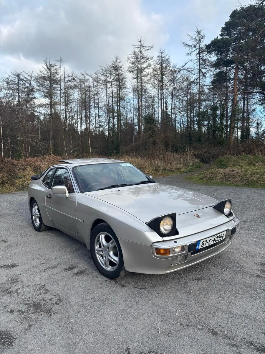 Porsche 944 - Image 1