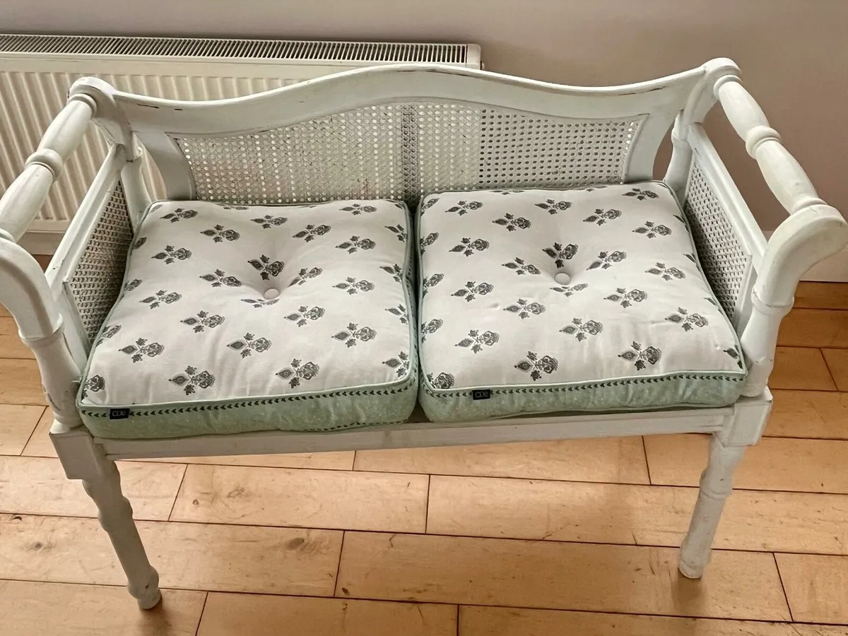 Two seater wooden chair - Image 1