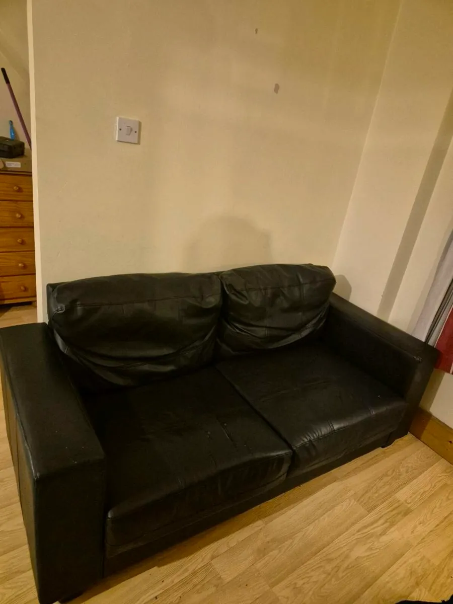 Black two seater sofa - Image 3