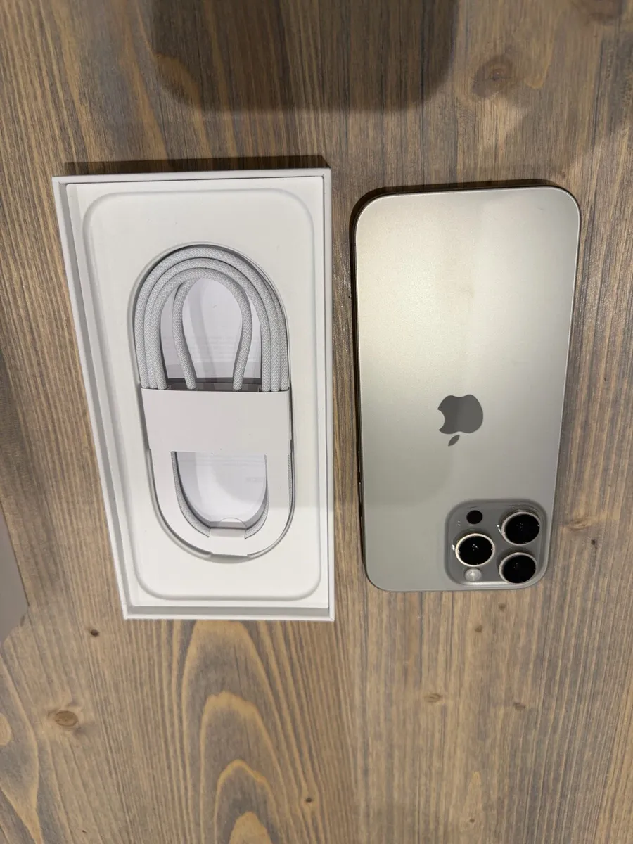 iPhone 16 Pro Max 256GB Natural Titanium - Image 2