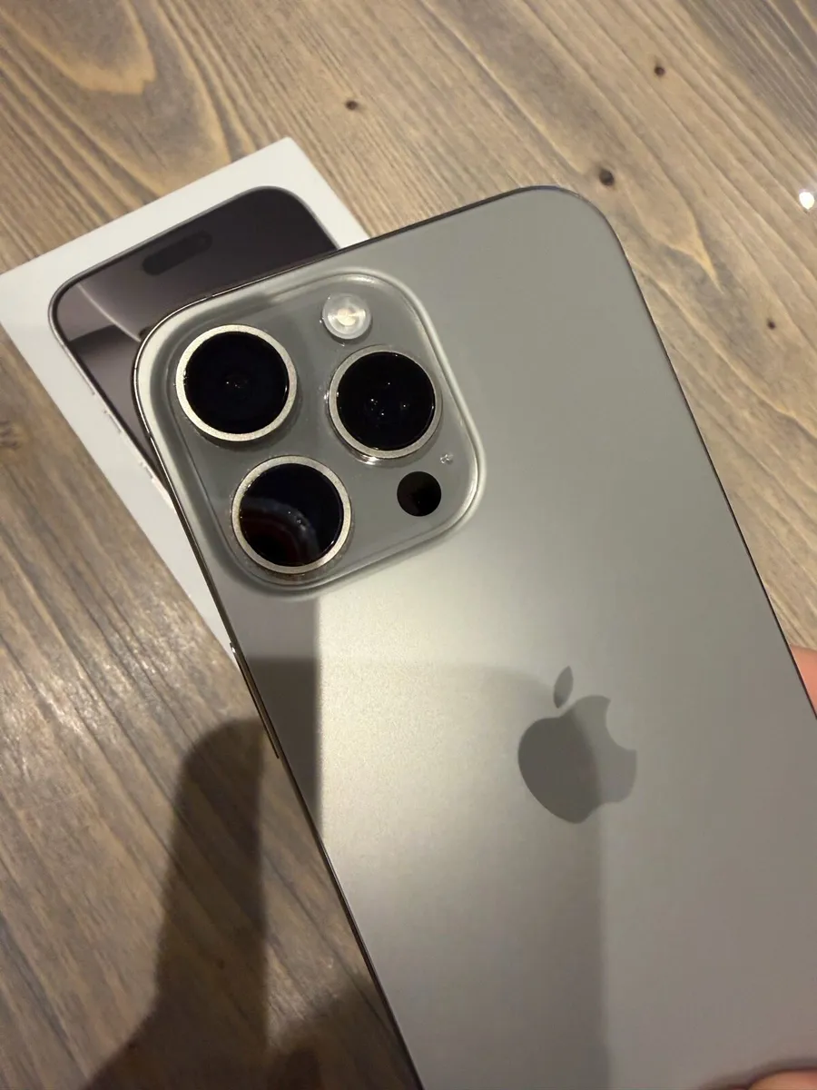 iPhone 16 Pro Max 256GB Natural Titanium - Image 4