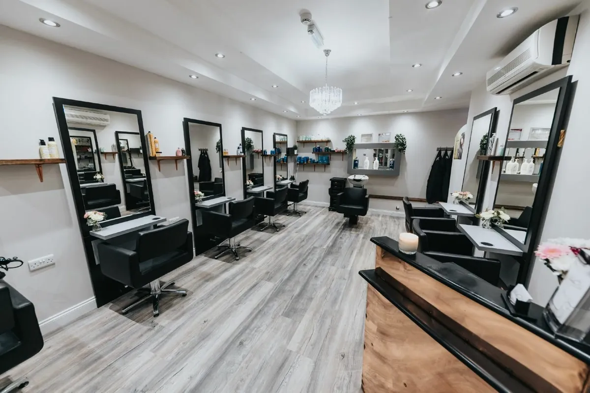 Salon Furniture - Image 2