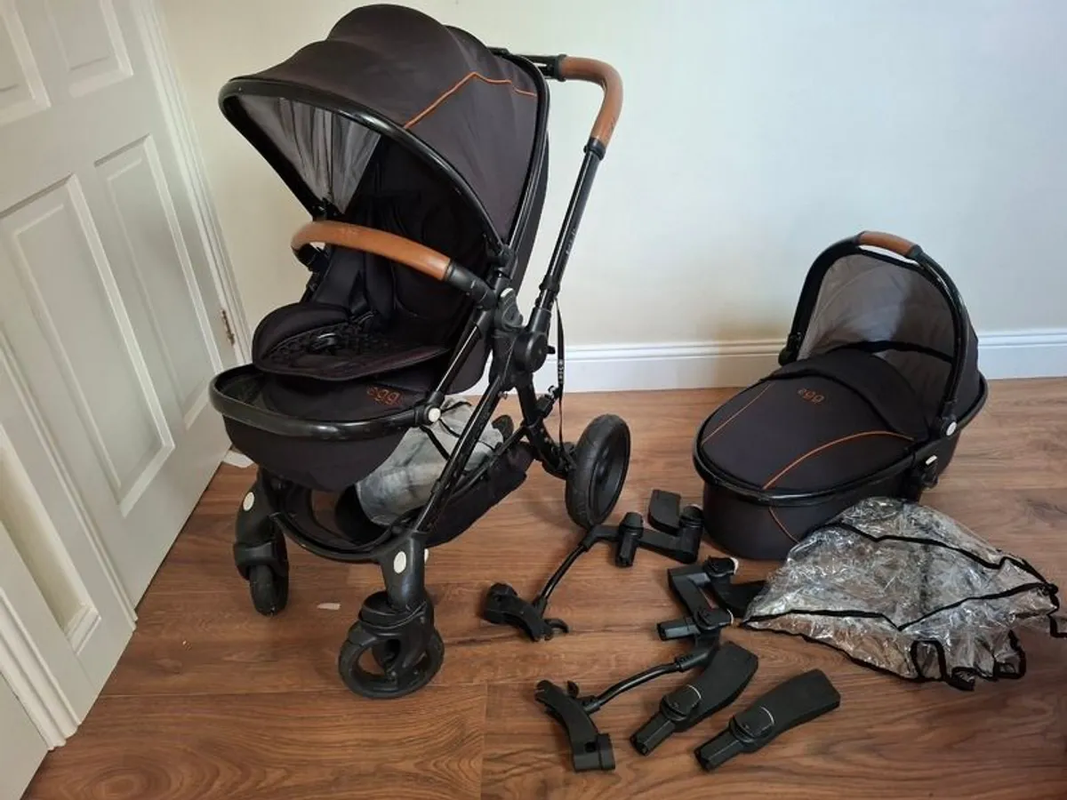 Egg1 travel system with adapters/attachments - Image 1