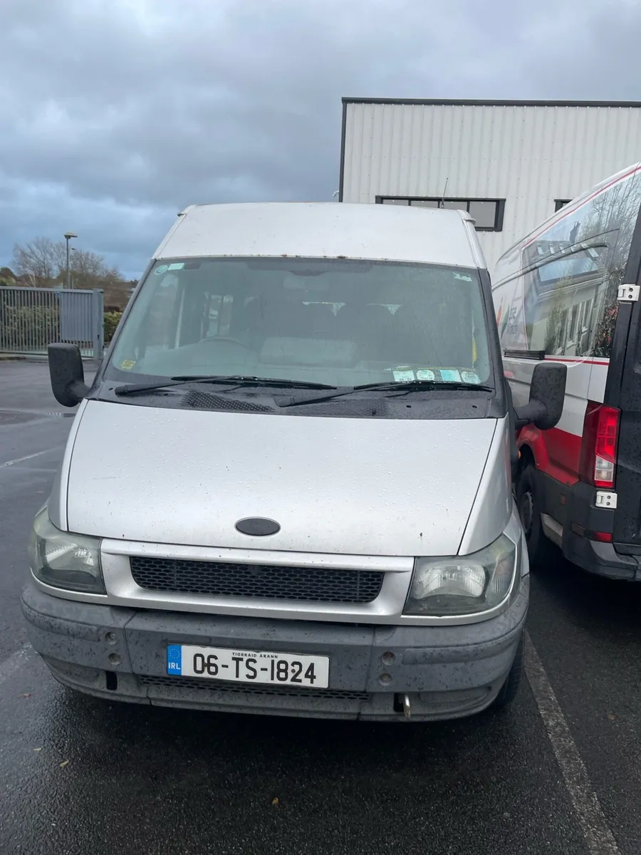 2006 Ford Transit 14 Seater - Image 1
