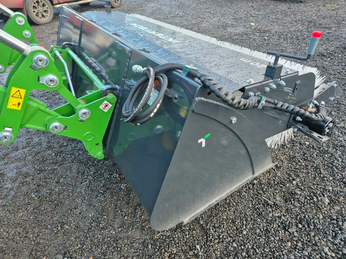 Roadsweepers - Image 4