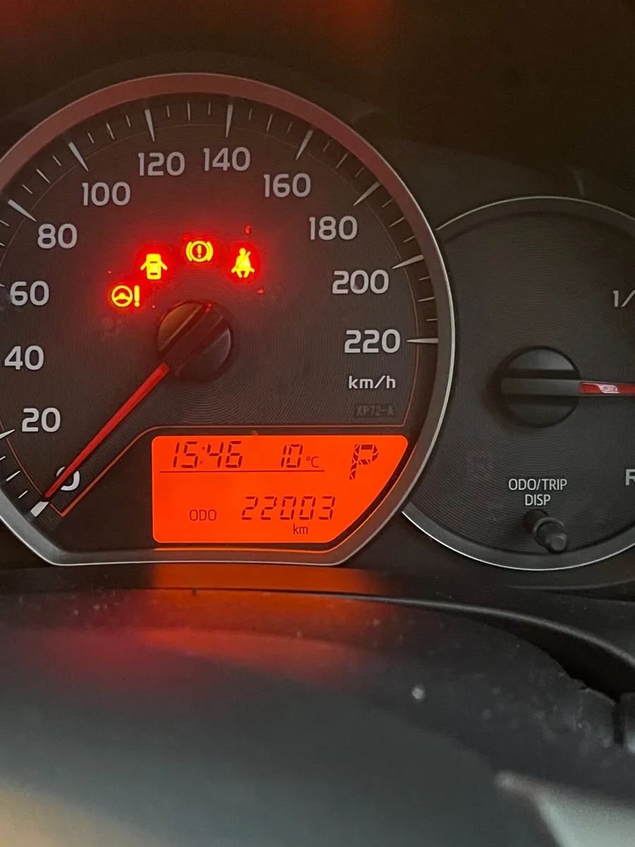 Toyota Yaris 2013 - Image 1