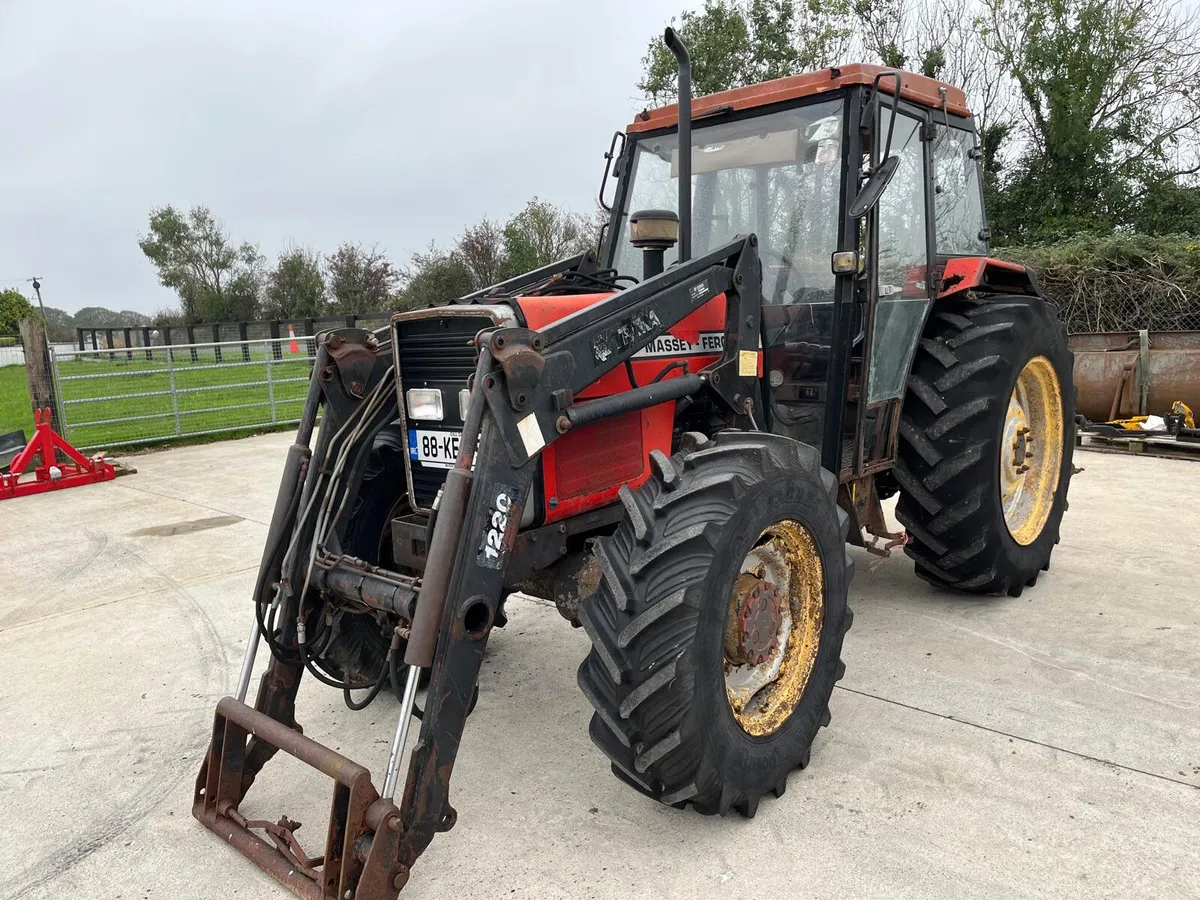 MF 390 TRACTOR - Image 2