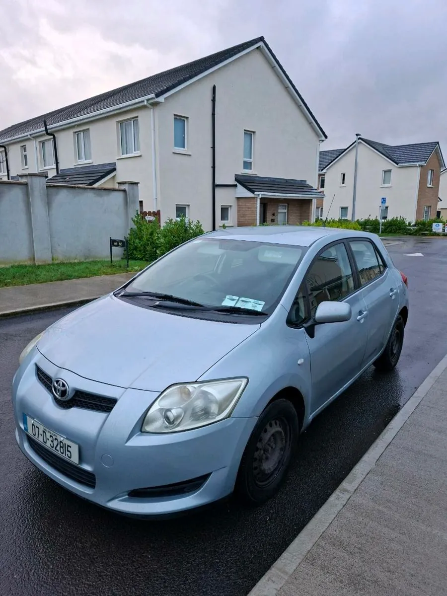 TOYOTA AURIS 2007 - Image 2