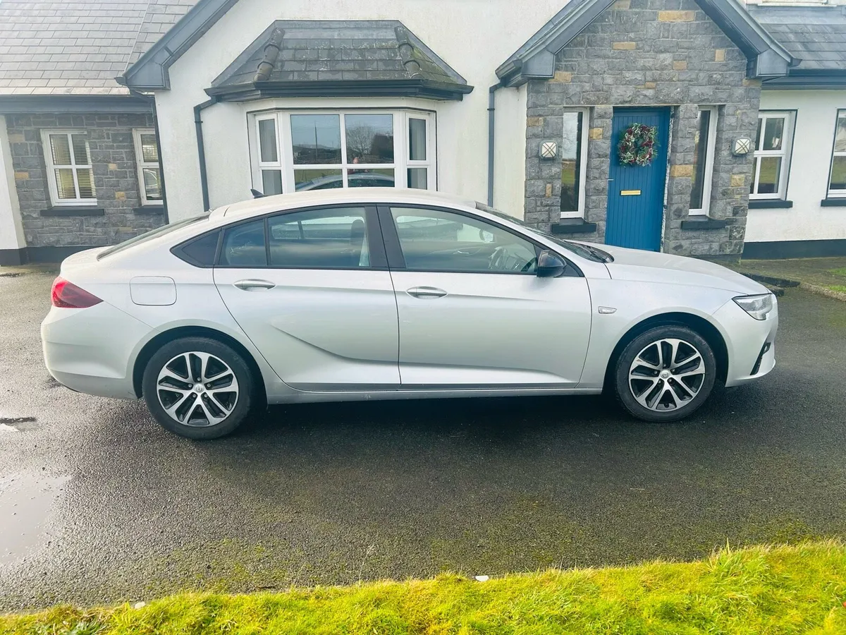 2021 Opel Insignia Very low mls - Image 1