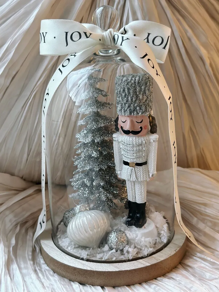 Christmas Decorations - Image 4